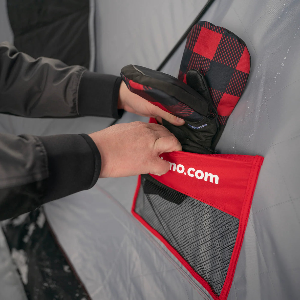 Eskimo- Outbreak 650 XD Portable Shelter