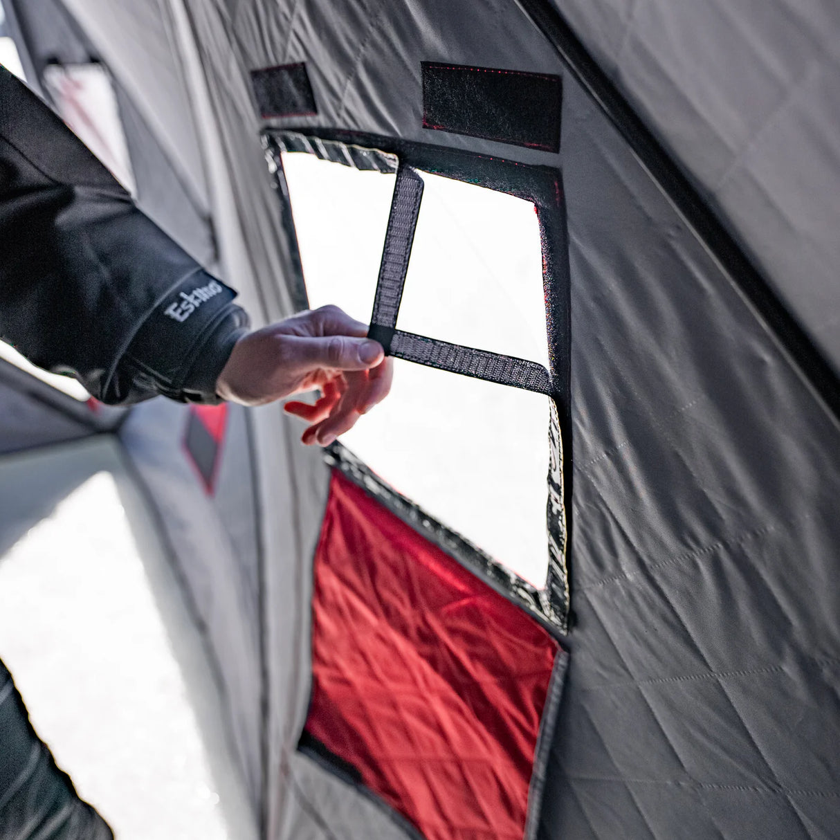 Eskimo- QuickFish 6HD Portable Shelter