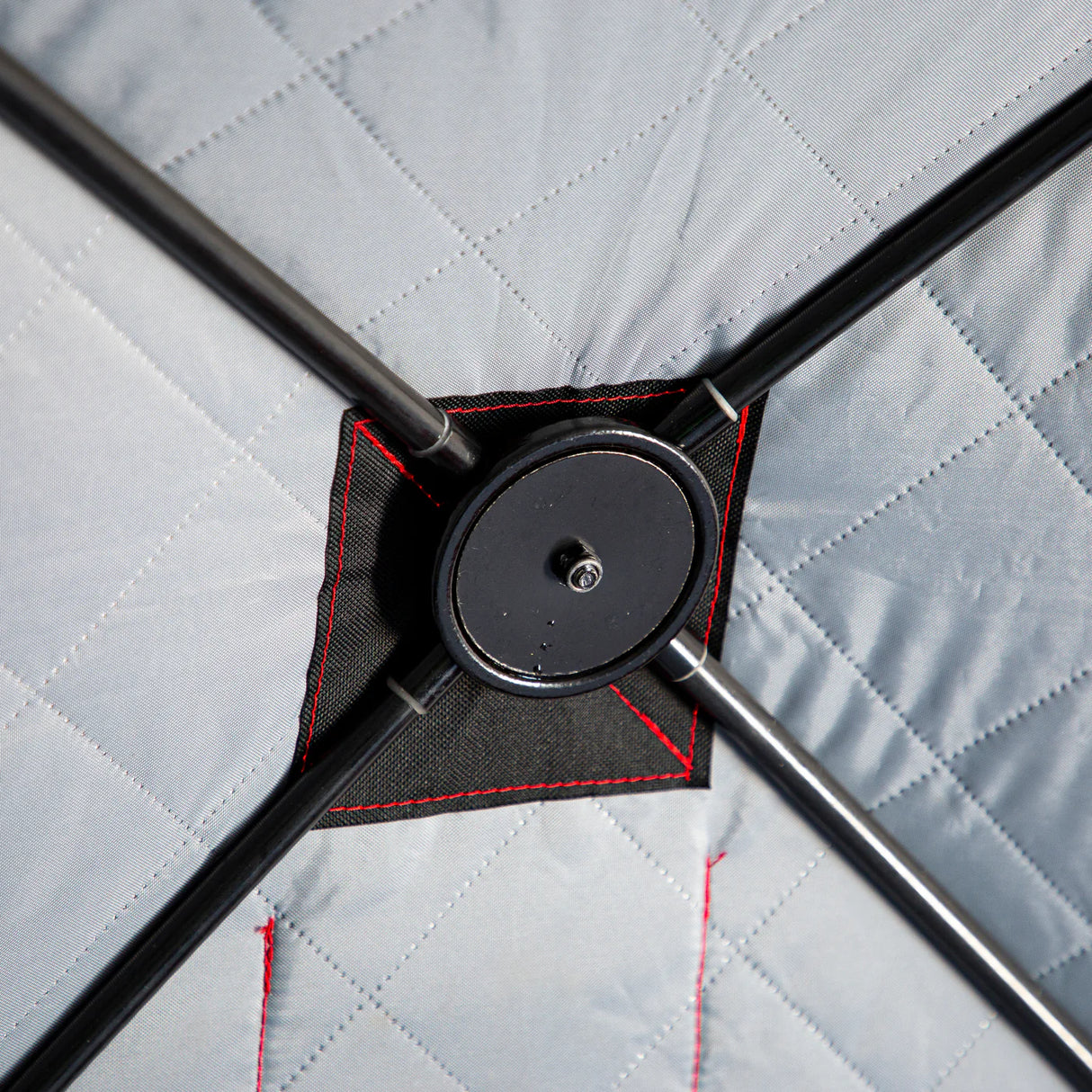Eskimo- Outbreak 650 XD Portable Shelter