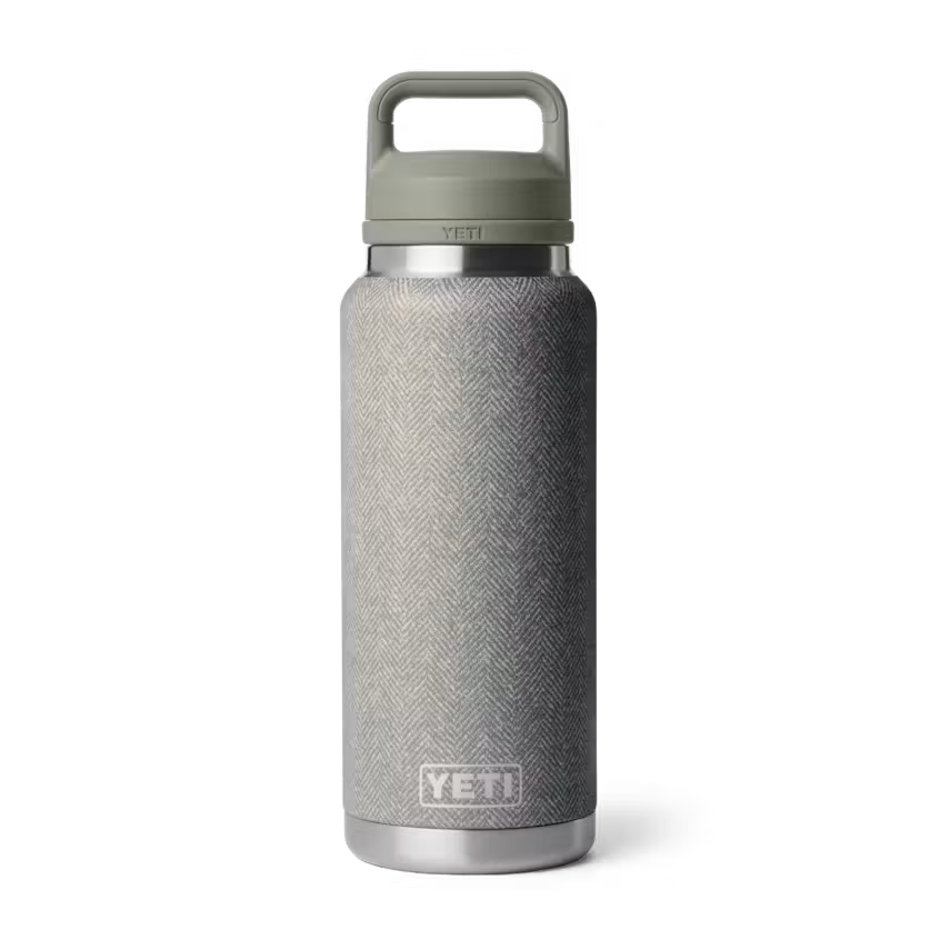 YETI- Rambler Bottle With Chug Cap